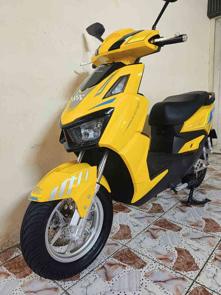 السلام عليكم ورحمة الله وبركاته... 
دراجة شحن نوع سكنس Gt موديل, 2025 بعدهة جديدة اخت الزيرو.... 

ملف 3000W

72v

6بطاريات 35AH  Winlee

3تحويلات سرع 

السرعة الحقيقية 90

تشغيل سويج+بصمة+كارت NFC +جهاز الانذار وقفل الامان

ويل كب رياضي +دبلات امامي خلفي رياضي+هاوزن رياضي ستل ستيل

تايرات حجم 120/90/12 جلاتين

شاشة تاب نظام تحديد الاعطال والتنبيهات

لايت عالي ناصي زنون+سكن لايت لد+سطاب لايت لد+دبل اشارة+هورن+اشاير، يمين يسار

بريكات امامي خلفي دسك هايدروليك نظام، Abs  رياضي

مساحة تخزين واسعة

شاحن ذكي قراءة نسبة الشحن والفصل التلقائي عند امتلاء البطاريات بلشحن

منفذ شحنUsb

السعر 750ألف وبيهة مجال بسيط للشراي

العنوان العطيفية قرب جامع براثا

رقمي ***********
