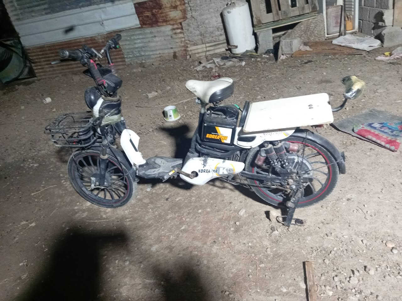 سلام عليكم دراجه ام شحن نضيفه خير من الله عوزهه بس بطاريات نضيفه السعر خاص بيكم خير ودلو المراسله على المزنجر


**إذا كنت صاحب هذا الإعلان وتريد حذفه لأي سبب، رجاءا أرسل رسالة إلى الدعم الفني**