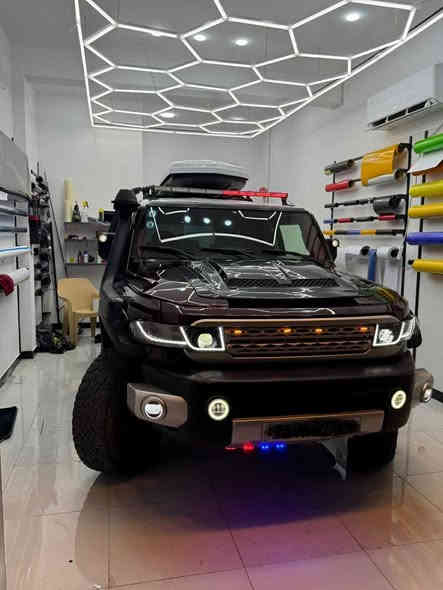 للمراوس بجينيسز من موديل 2011 الى 2014 يعني الشكل القديم واكون نضيفه وضربه خفيفه  تيوتا كروزر fj موديل 2007 مصبوغه عام للجماليه مكفوله من الجفيه والكص محرك لاندكروز اصل 4000 V6 تبريد تخم تاير محدثه مثل ما مبين بالصور  رقم وهزه جديده للاستفسار اكثر الاتصال على الرقم *********** واتساب
