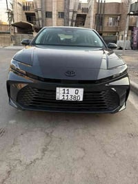 تويوتا كامري (هايبرد) موديل 2025 الفئة LE ماشية 2000 ميل اللون الخارجي...