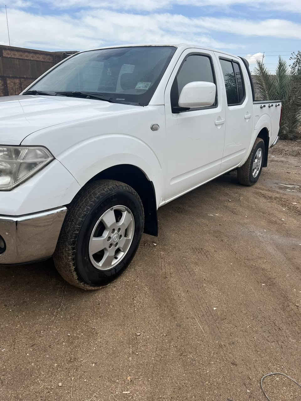 للبيع نيسان نافاره مديل 2009 رقم بصرة جديد سنويه بسمي لل2031 سياره جاهزه ما بيهه أي نقص مكفوله من ضربه وصبغ مكان البصرة النشوه سعر 85 ورقة وبي مجال قليل جدا ***********
