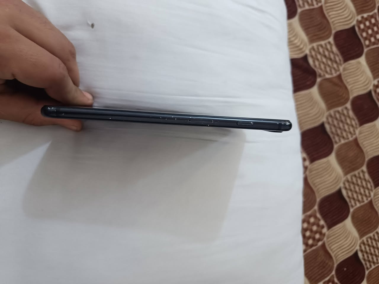 ايفون سفن بلاص 
256 ذاكره 
كلش نضيف 
بدل شاشه وبطارية تقره١٠٠
كاميرات زلال 
كله شغال فقط سماعه خربانه ب ١٠تصلح 
سعره 90الف مكاني فلوجه حي الشهداء


**إذا كنت صاحب هذا الإعلان وتريد حذفه لأي سبب، رجاءا أرسل رسالة إلى الدعم الفني**