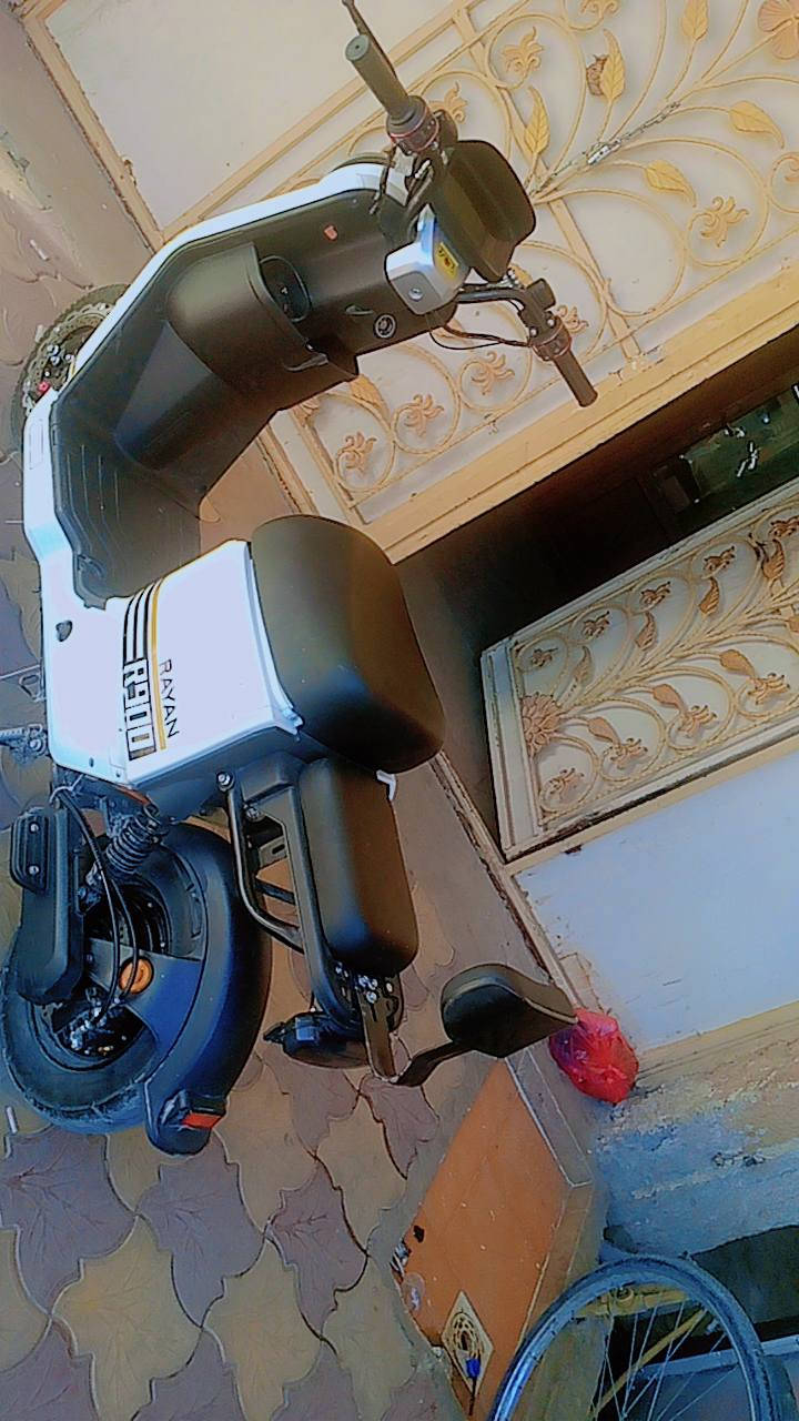 السلام عليكم دراجه شحن للبيع السعر 600وبيه مجالي للشراي
***********رقم الموبايل
