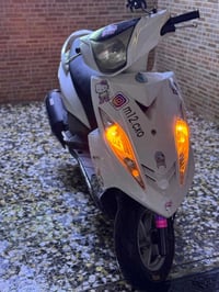 دراجه gtr  رامبه  نضيف السعر مليون وميه  مكاني بغداد الأمين ثانيه  موج...