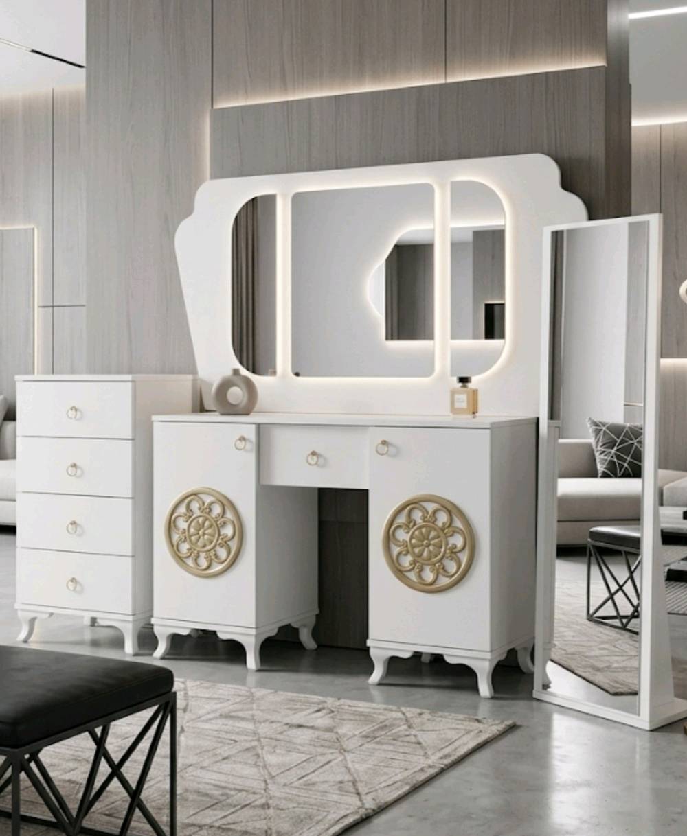 غرفة. تركي.  مودرن ثقيل. لون مميز. ١٠قطع. كوالتي. 
650 فقط واصل. كول مناطق بغداد