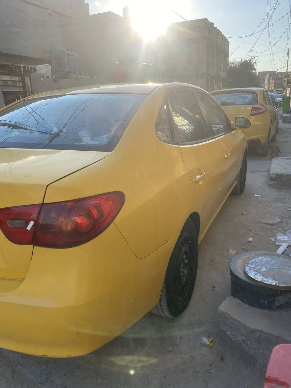 سلام عليكم هونداي النترا 2008 وارد امريكي ضرره جاملغ وبنيد والباقي ليبل واحد  وبدايه الغد ممثر السياره صدر امامي خلفي تختم تاير كير مكينه جدد السياره عليه منضومه غاز سعر (85)وبيها مجال .
***********
