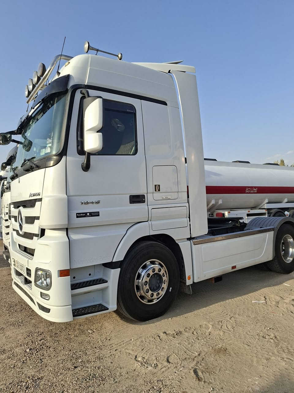 مارسيدس اكتروس اللبيع موديل 2011 فول مواصفات كاميرا وحساس رساله حجم 1844 طوناج جي بي اس تانكي خليل الحداد 25 صهريج كامله تواجد معرض ابو قصي العسافي العنوان الانبار الرمادي 5 كيلو خط السريع رقم الهاتف***********
