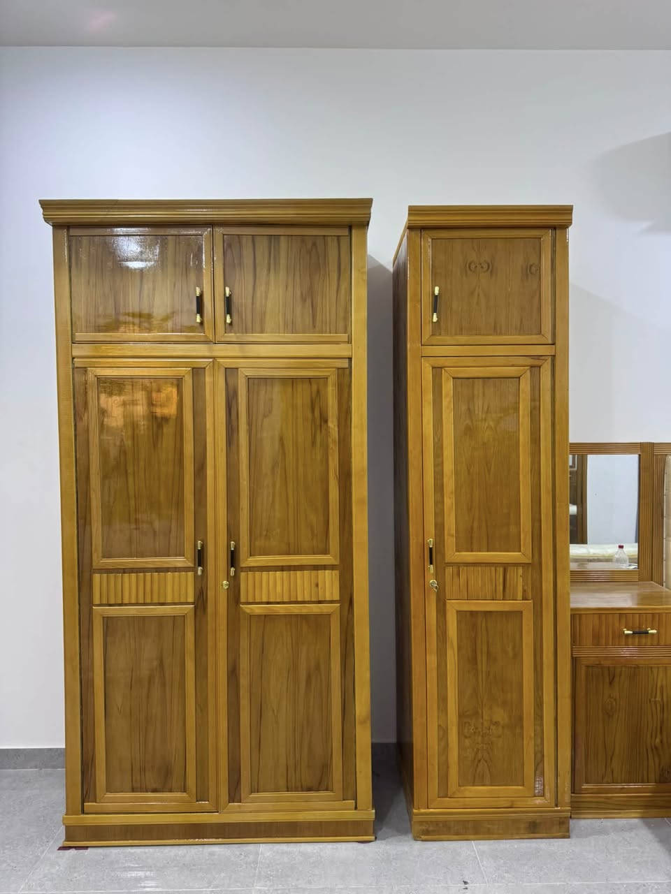 السلام عليكم اخوان
اليوم تم تسليم غرفة نوم تصميم تركي سبع قطم معَ الملحق 
شغل نجارة عراقي من الدرجى الاولى 
داخل و خارج صاج و بلوك بورد و اطارات الغرفه بالكامل من الزان 
اتمنى ان تنال اعجابكم 
للتواصل مراسلة الصفحه 
او الاتصال على الواتساب /***********.
