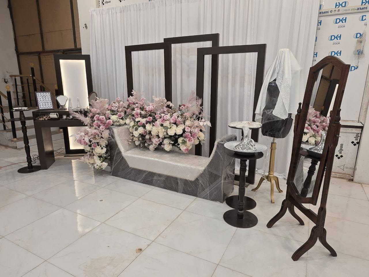 سلام عليكم كوشه لبيع استخدام قليل وشراي يتصل وبي خير ويدلل ***********
