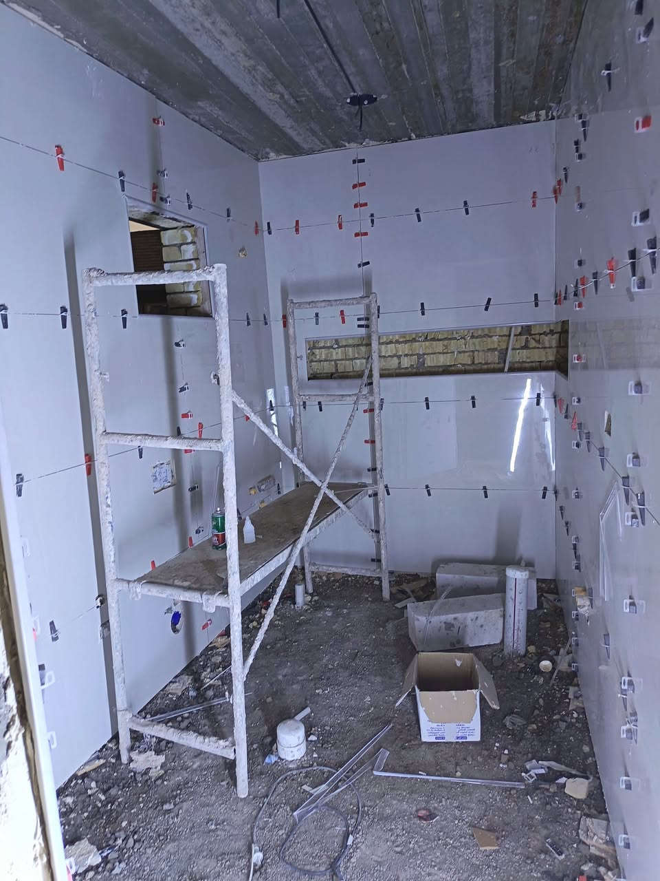 خلفه سراميك مصري مرتب اشتغل ارضيه جدران ***********
