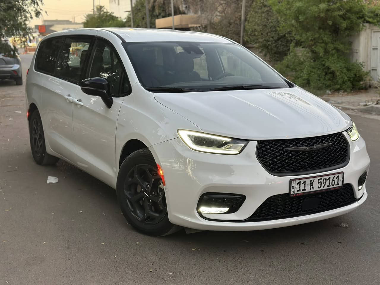 سلام عليكم شباب دخول جديد
2024   CHRYSLER PACIFICA.  S 

كرايسلر باسفيكا هايبرد - بانزين - بلك ان 

الضرر ؛؛  موضح بلصور جانبي بجم كبس تبديل قطعتين

                 

اللوحه ؛؛ بغداد بسمي تحويل بنفس اليوم 

ماشيه 27 الف ميل 

                  

1-خمس كامرات السيارة 360

2- هندبريك بصمة 

3- تشغيل عن بعد 

4- هيترات بالكشنات 

5- رادر جانبي 

6- بيبان كهرباء ( تحكم ريمونت ) 

7- صندوق كهرباء شفط 

8- رادار امامي خلفي 

9- كشنات VIP منفصل

10- مانع انزلاق 

11- نظام ستوب بارك 

12- لايت لدالشكل الجديد 

13- تنبيه الخروج المسار 

14- شاشة كبيرة كاربلاي 

15- تبريد مركزي ثلاثة قطع 

16- تدفئه كراسي وستيرن

17- تحكم استيرن فول 

18- بردات داخلية 

19- اشاير بالمري 

20 -محرك 6 سلندر 3600 

21- كير ماوس 

22- نقطه عمياء 

23 - كشن كهرباء + خزن 

سعر السياره : ٢٤٨ وبيه مجال

       مكان السياره بغداد

       ☎️ 0770 456 1247
