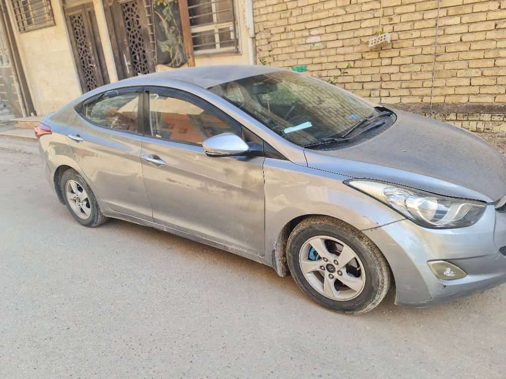 السلام عليكم هونداي النترا  محرك 1600 سياره جاهزه على اخير محرك كير حداديه تخم تاير كله كفاله رقم اربيل  تحويل تريد اوكاله بكيفك سياره جاهزه  وبالعافيه عل ياخذه السعر  92وبيه مجال بسيط مكاني كربلاء ***********
*********** كربلاء, العراق
