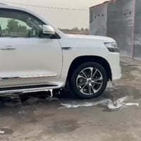 لاندكروزر مكفولة كفالة عامه 2020  بريمي ام ديفيده  ماشيه 77 الف فول مو...