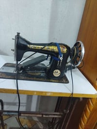 مكينة خياطة • شغاله • ما بيه عطل