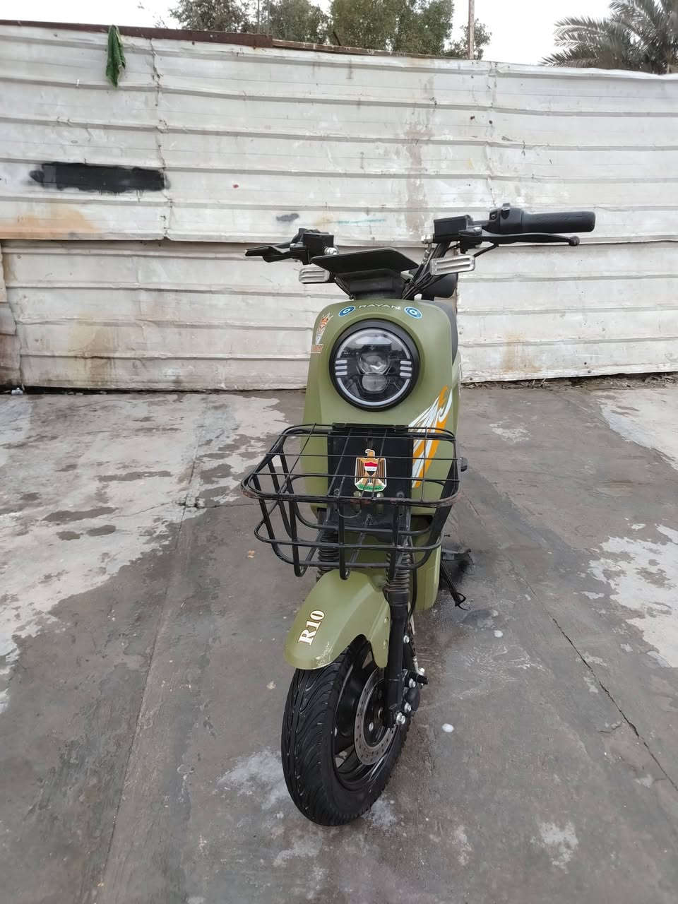 سلام عليكم دراجه شحن ريان R10 مكانين البياع شارع الضغط الرقم *********** السعر450 بيه مجال حك الجيه
