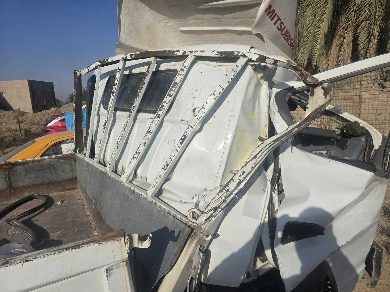 دفع الله ماكان أعظم 
السلام عليكم اخوان كانتر موديل 12للبيع ابيعه على الحادث رقم سليمانيه بأسمي مكفول سابقا السعر عند الاتصال
للإستفسار *********** اتصل وتأخذ عيوني علما الشاصي مكفول ومحرك مجفت جديد وكير واكسل جديد فقط قماره بشرط
