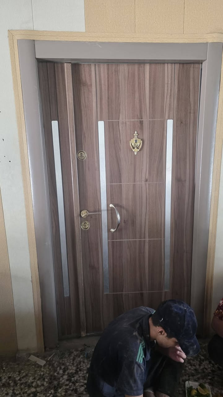 3ابواب. تركي ضخم يسمو باب قاصه  والله الجديد مالته 600الف.  وهذا نضافته 90/100. سعره 150الف الواحد
غماس الشارع العام قرب مطعم بيت الشعر 
كراسي حديد مستعمله اخو الجديد سعر الواحد 8الاف 
***********
3ابواب. تركي ضخم يسمو باب قاصه  والله الجديد مالته 600الف.  وهذا نضافته 90/100. سعره 150الف الواحد
