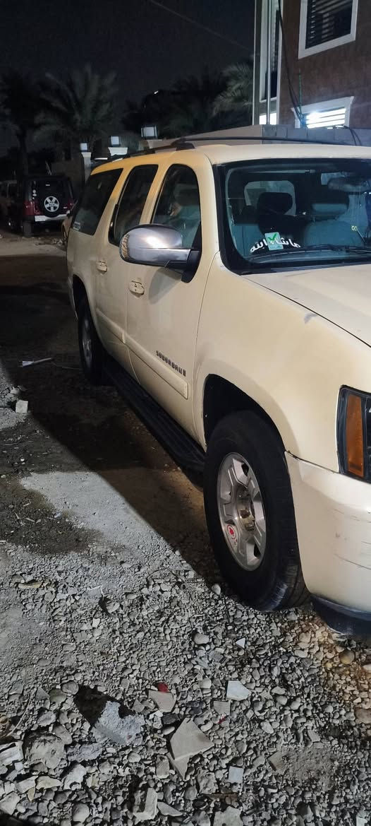 سلام عليكم شوفرليت يوكن مديل2008  مكينه وكير واكسن وحدادية تبريد  سياره ماعايزه كامله العنوان بغداد ***********
