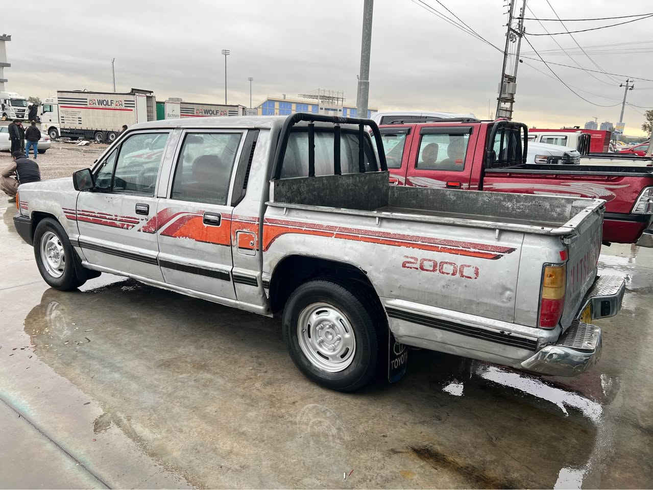 ئەم سەیارە جوانە بۆ فرۆشتن مۆدێلی ١٩٩٢ مەکینەو گێڕی بە شەرت ئۆنجی ٤ لە سەرە سەیارەکە مەسرفی نیە و ماڵی دۆستە ئارمی پلاستکی سلێمانی لە گەڵە و سعری ٢٢ گڵاو مەعەمەلە 
ژ.م *********** كالار, السليمانية
