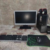 بي سي للبيع شاشه وكيبورد وماوس وكيس وماوس باد وسماعات  السعر 100 وبيها...