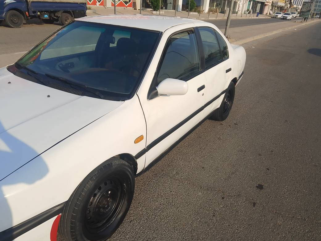 نيسان بريمر موديل ١٩٩٢ باور سنويه جديد ٢٠٢٩دفتر بنزين بي تدفه شغال ليتات زينون كهربائيات كلها شغاله محرك ٢٠شرط كير شرط ٤جام كهرباء شرط تحويل وكاله بي ضربه خفيفه من طرف السايق سعر ٣٣وبي مجال *********** كركوك, العراق

