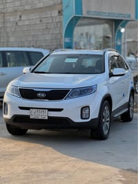 سورنتو ٢٠١٥ • ٦ سلندر • رقم بصرة