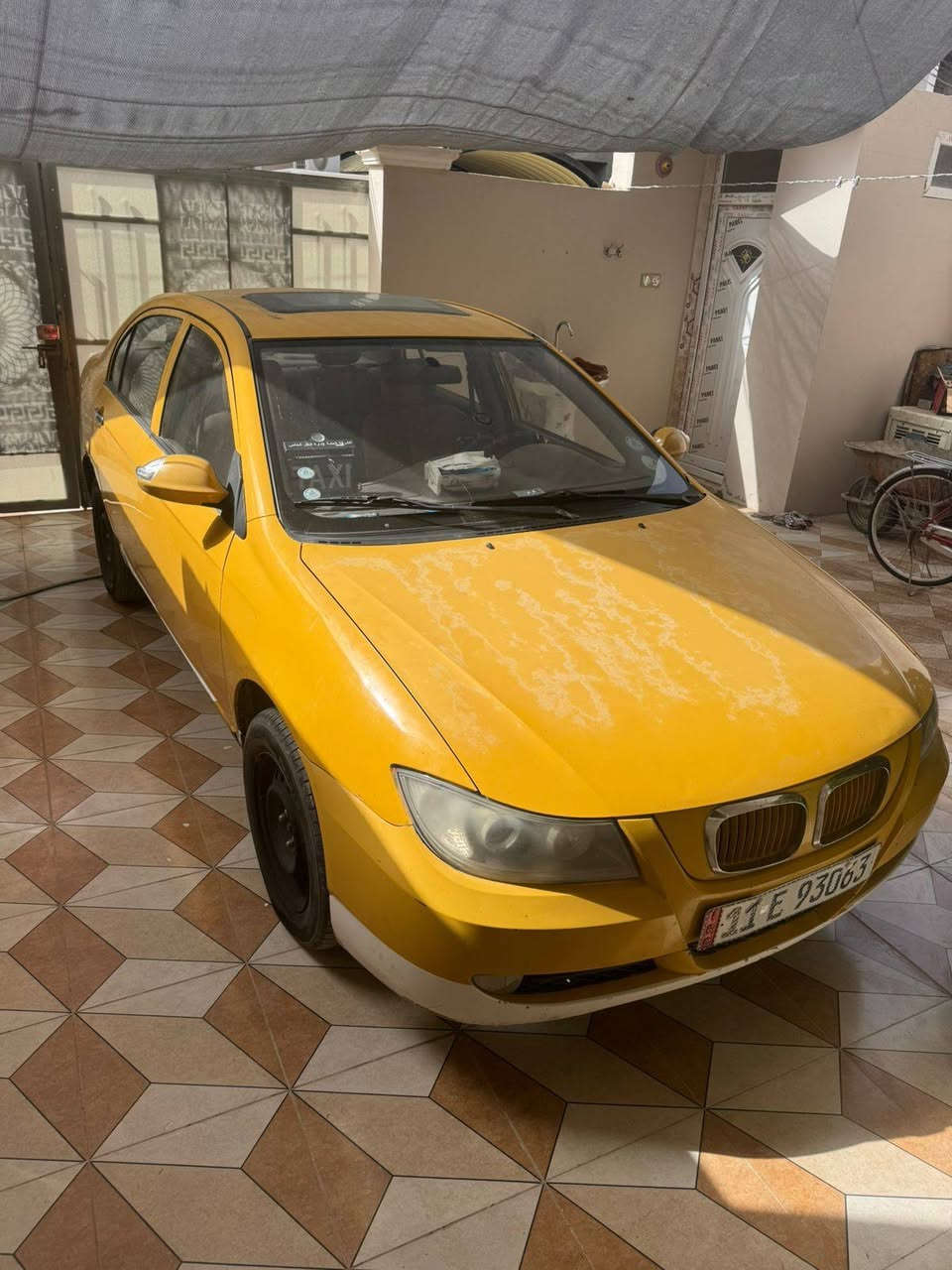 للبيع سيارة ليفان موديل 2013 تبريد شغالة مكينة كورلة كير عادي مكاني بغداد حي النصر الشراي يتصل ***********
