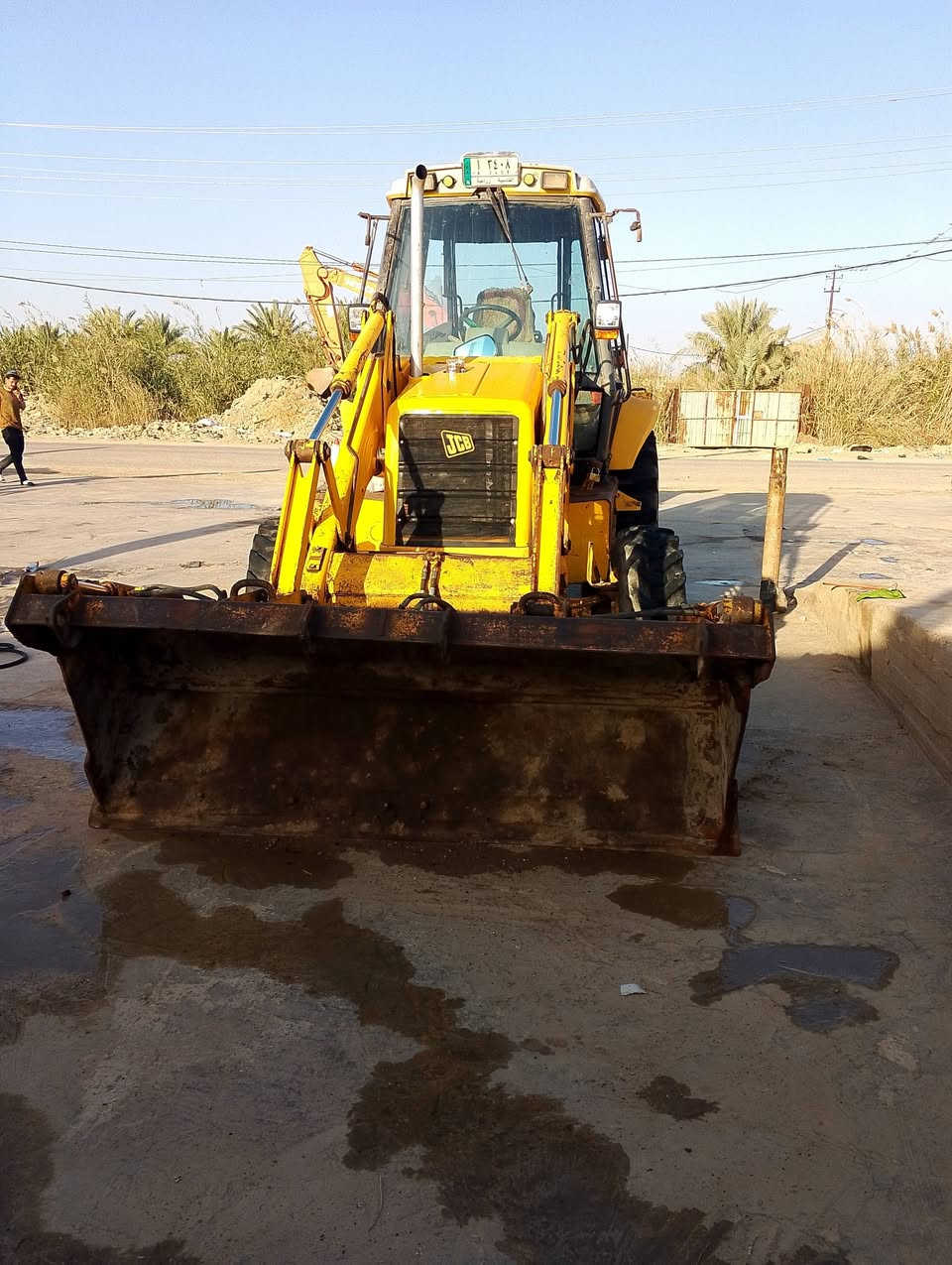 السلام عليكم حفارة جيسيبي موديل ٩٦ سلايت ومقص رقم الماني للبيع موبايل ***********
