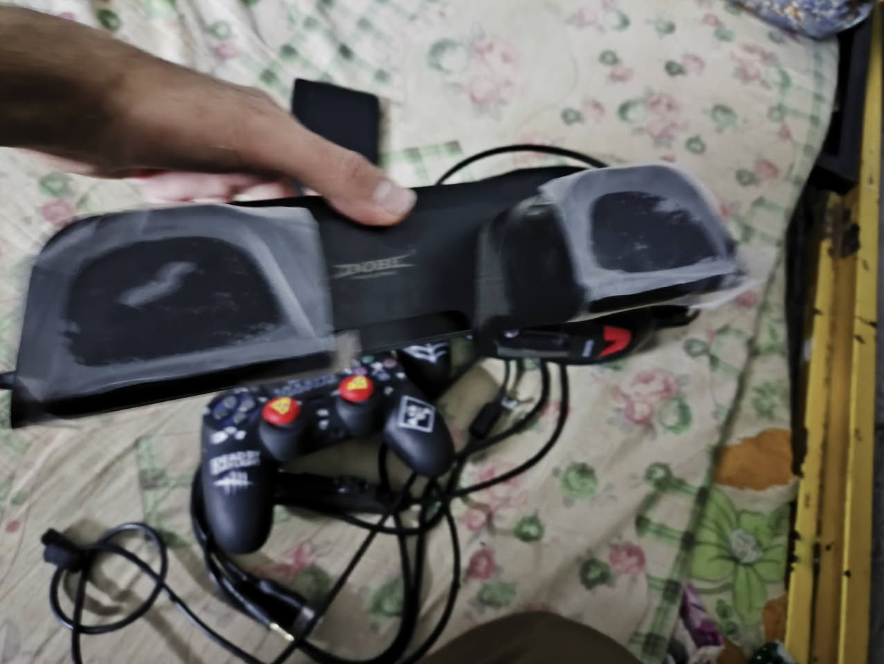 فانسلام عليكم بعت البلي وبقن الملحقات  تبريد للبلي 4 سلم وفات يرهمله نضيف حيل بعده بل لزكه وجوستكين وهارد نص تيرا بي كم لعبه وسماعه محيطيه ويو بي اس  كلهن للبيع اليريدهن يراسلني مكاني بغداد


**إذا كنت صاحب هذا الإعلان وتريد حذفه لأي سبب، رجاءا أرسل رسالة إلى الدعم الفني**