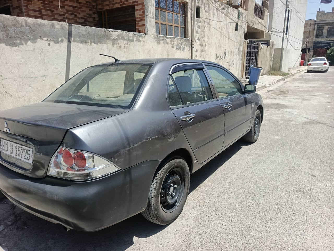 لانسر ٢٠١٠ مكينه ٢٠٠٠ بلادية مكينه وكير وتبريد خير من الله تخم تاير جديد وتخم ويل جديد وراديتر جديد بلكات ونوزلات حاوية السيارة فقط جاردة رقمها بغداد بأسمي مكانها حي الجهاد شارع الشارقة سعرها ٧٢ ***********
