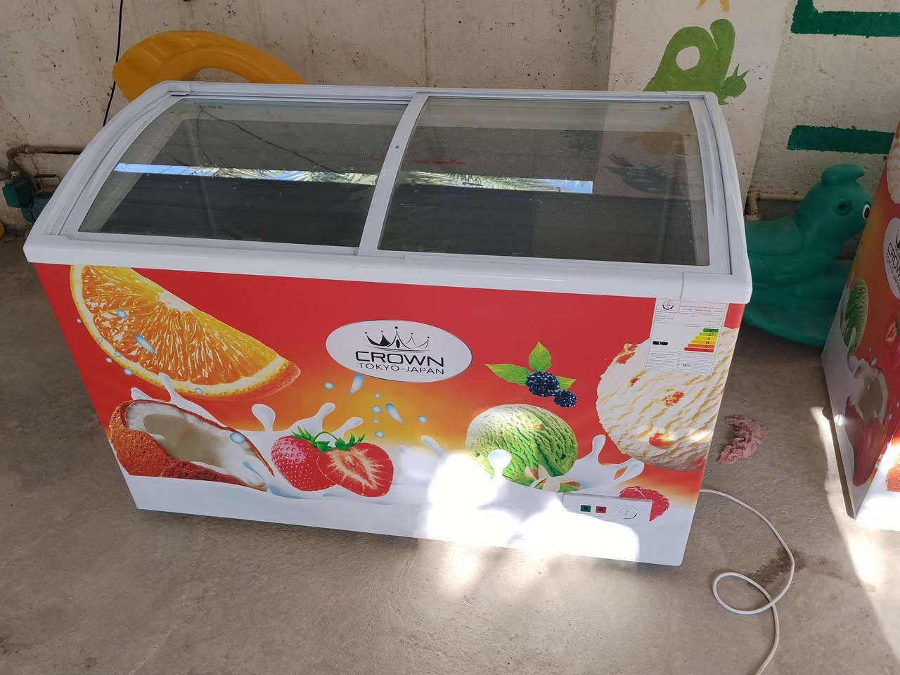 للبيع عدد 2  مشغلات فقط 3 ايام بالباكيت الي يريده يتفضل خاص او واتس اب ***********  جديدات بالباكيت مكاني محموديه حي 17 قرب المهندس 2
