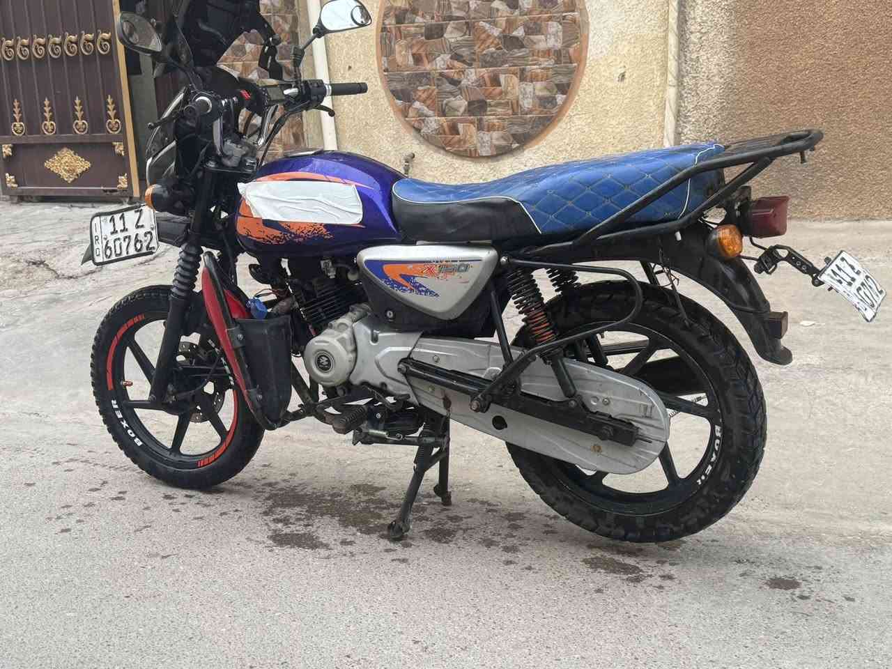 السلام عليكم بوكسر موديل 23 نازله 24 شهر ل٦ مرقمه لوحات وسنويه إنكليزي باسمي تحويل ثاني يوم ماشيه 18 الف مكاني الحريه أو الكاضميه
***********
