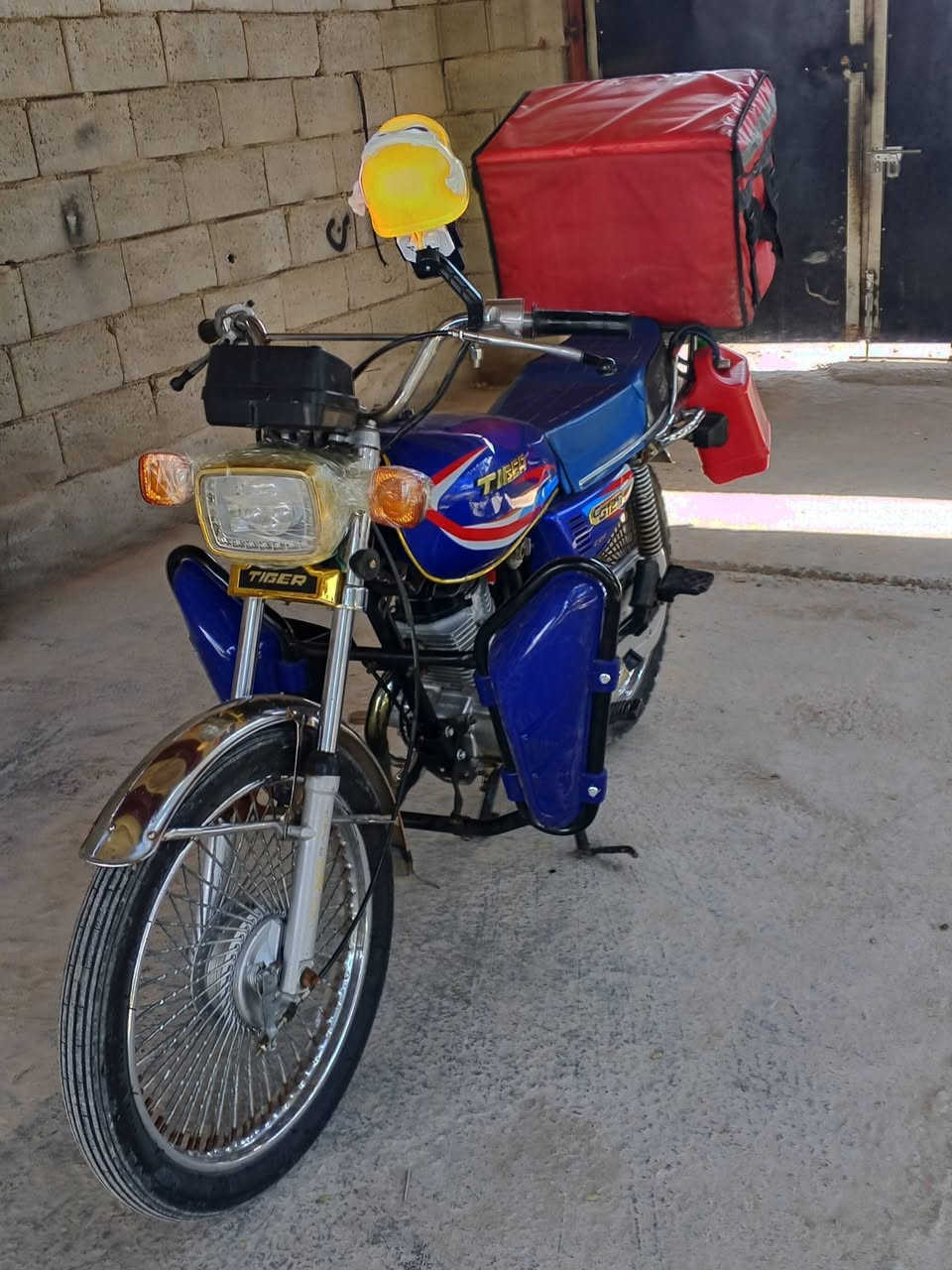 السلام عليكم تايكر  كفاله عامه 7 أوراق سعر 550 متواجد فيس وتساب مو شراي لا تعبني للستفسار ‏‏‪***********‬‏
