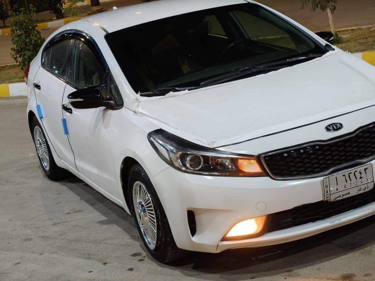 سلام عليكم
كيا فورتي للبيع  موديل 17 امريكي 
ضربته بالصور 
بدون تبديل ايرباك سليم بدون دواخل كله كفاله 
مكينه 2000 دوش كفاله من الفتح والتنقيص والتبخير 
كير 6 نمر 
صبغ باب وربع من البنيد 
ماشيه 168
السعر 119
مكاني ناصرية مركز 
***********
