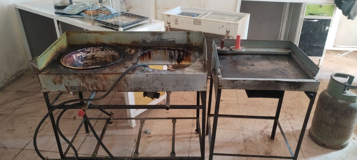 السلام عليكم اشوايه همبركر و مات فلافل للبيع مكان زين القوس للاتصال على الرقم ***********.  السعر60 قفل
