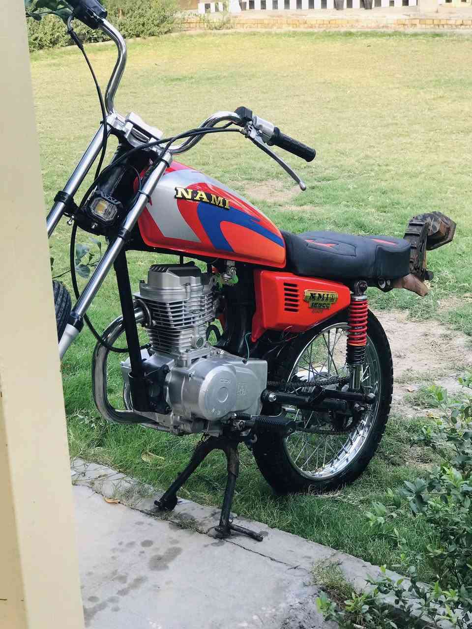 سلام عليكم اخوان دراجه نامه شلامجه للبيع نضيفه السعر 650وبيه مجال اوراق اصولي سبعه المكينه 2023 الشاصي 2012 نضيف مكاني حله رارنجيه التواصل عله الارقام الاتيه *********** او*********** ابو تراب العنزي
