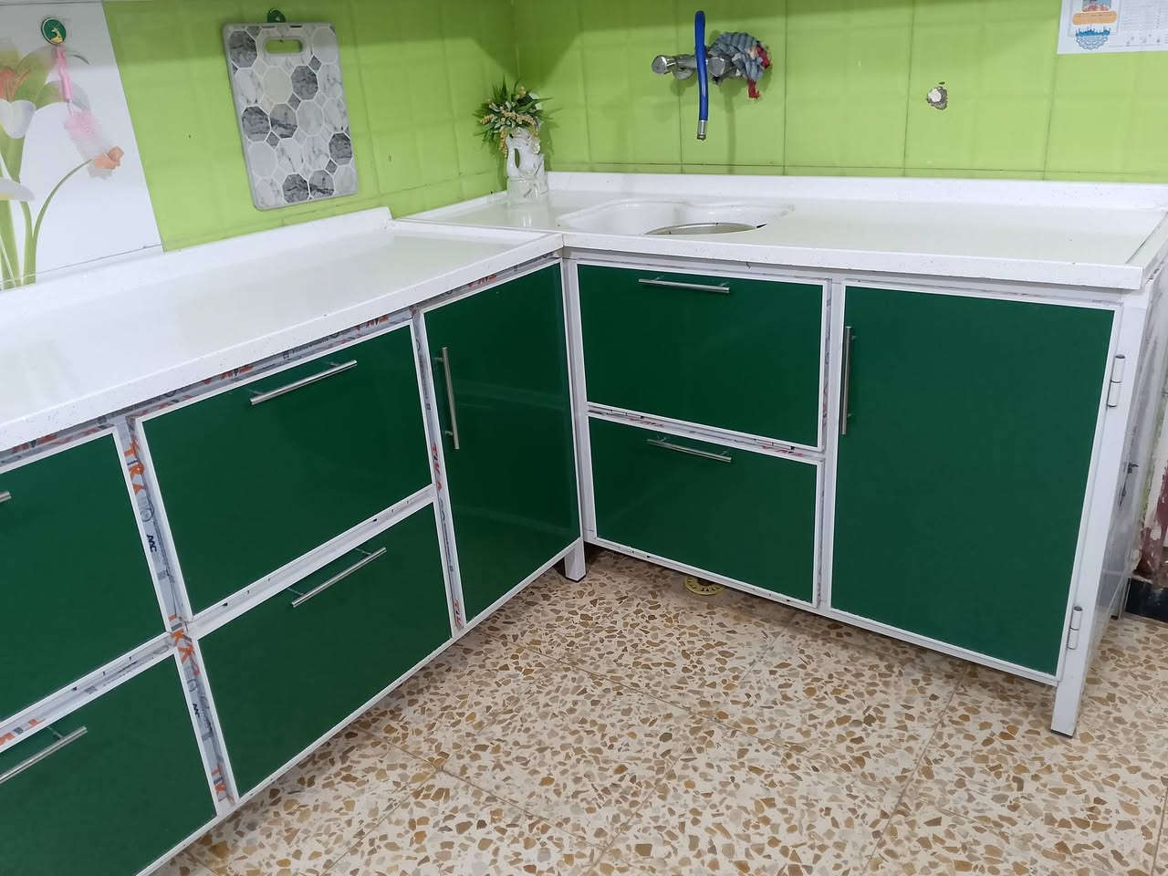 كاونتر نضافه 100 ٪ تزكام 850 وبي مجال الناصريه حي الشهداء
***********
