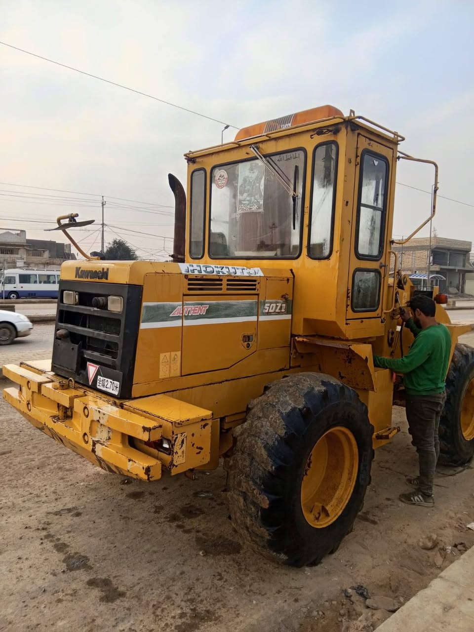 سلام عليكم.   شفل كاوسكي حجم ٥٠ سته ستندر دخول جديد مكينه مكفوله كفاله عامه حالين تشتغل بل ديوانيه بشركه شهريته اربع ملاين او نص ***********
