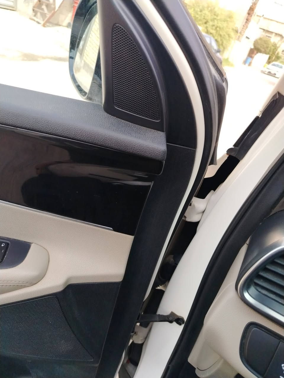 سورينتو ٢٠١٩
خليجي مكفولة من الصبغ
المواصفات ستة سلندر
محرك ٣٥٠٠
تبريد ثلج
ماشية ٦٠٠٠٠ كيلومتر
باسمي صار اربع سنوات
السعر ٢٣٥ ورقة وبيهة مجال قليل
هاتف
 *********** بغداد
