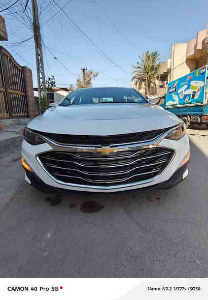 السلام عليكم السلام عليكم 
ماليبو موديل 2024 فئة LT 

سياره بدون لوحات دخول جديد

موصفاته معروفه LT فتحه موجوده

محرك 1500 تيربو

بصمة تشغيل وابواب وصندوق

(تشغيل عن بعد كاميرا خلفية دوارة) (رادار امامي )

(رادار تنبيه خروج من المسار )

(رادار خلفي وحساسات)

(نظام auto stop)

(تبريد قطعتين (امامي وخلفي)

(التبريد الامامي منفصل(مناخي)

(شاشة كبيرة(ايباد)

(نظام كار بلي)

(داتا شو)

(ويل 17)

(كرسي السائق كهرباء)

(تدفئة بالكشنات)

(قيادة ذاتية)

  

السياره ما ناقصه شي حلوه ومرتبه  فول واحد ع 

واحد ماشيه 43الف فقط قابله الزياده سعر ١٣٨

***********

امانة الله سعرها اكثر من هذا بس مستعجل على البيع
