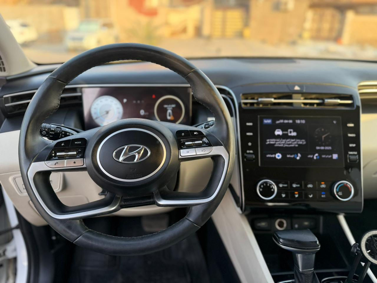 توكسان 2024 خليجي
المواصفات :-

تشغيل ذكي ( بصمة ) + تشغيل عن بعد 

ماشية 43 الف 

شاشة Carplay  

كامرة خلفية دوارة 

تبريد قطعتين 

كراسي كهرباء  

كشنات جلد

بردات خلفية

فول تحكم ستيرين 

 دشبول ايباد 

حساس امامي و خلفي 

نظام تشغيل واطفاء الحساسات

نظام تشغيل الكاميرا الخلفية 

 شاحن وايرليس 

 نظام مساعد نزول المنحدرات

اوتو هولد 

هاند بريك كهرباء

 4 وضعيات قيادة 

مانع انزلاق 

ويل كروم

سيارة كفالة عامة ما عدا بارد بالجنطه 

مكان السيارة النجف 

السعر 206 وبي مجال قليل

***********
