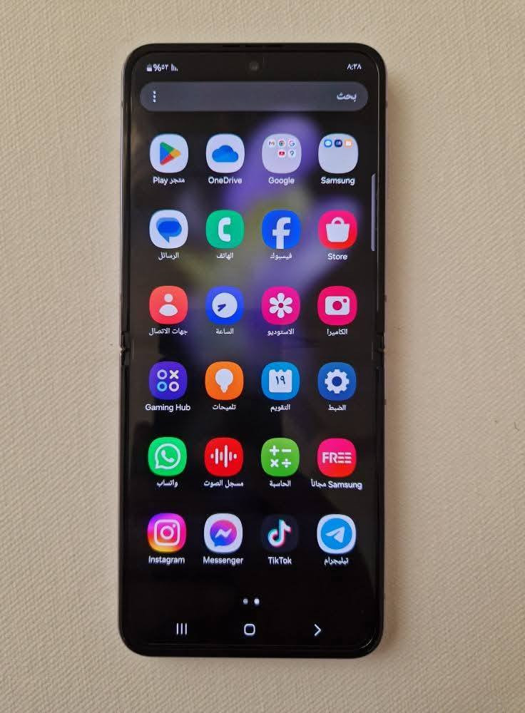 Samsung galaxy Z Flip 4
سامسونك زت فلب 4
 الجهاز قابل للطيي من سامسونج

ذاكره 256
نظافة 💯 
مكفول حتى من الشخط
استعمال اقل من شهر 
لون مميز وجديد

غراضه كامله مطابقة ملحقات كارتون +كيبل جديد
ضمان وكاله شركة الوطني سنتين

السعر 450 
مكاني كربلاء 

بيع او مراوس استفسار خاص او اتصال
***********
#ملاحظه  حتى لزكات مال شركه بيه 
ضد ماء والغبار كربلاء, العراق
