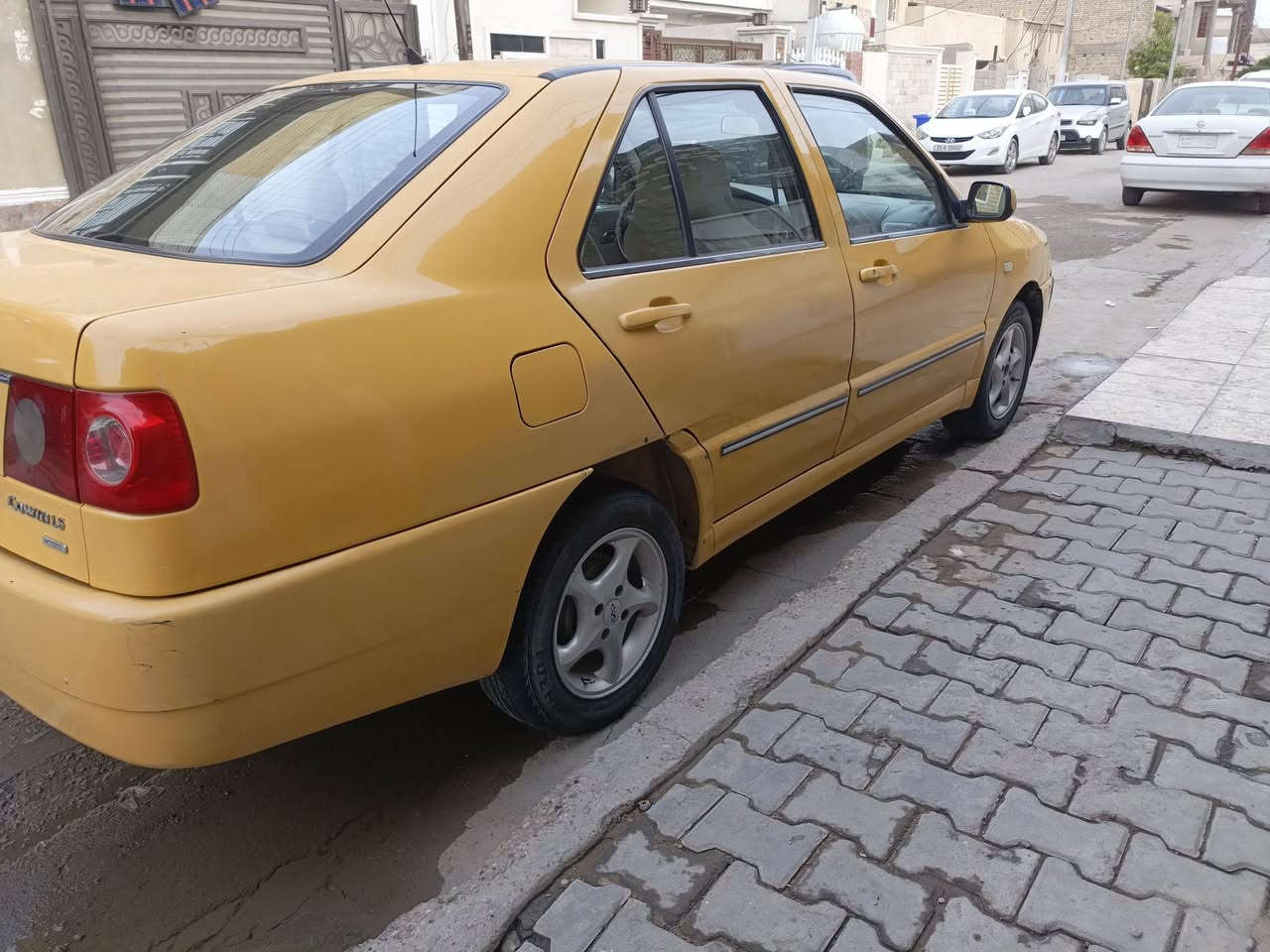 السلام عليكم للبيع شيري كوين موديل ٢٠١١ مكفولة لا ضربة ولا صبغ  بدونه خياس بلادية باسمي مصفره هيئه وغرامه محور كير ومحرك اوتوماتيك يم ليث الواسطي تخم تأير صدر امامي خلفي كله جديد مشط استيرن جديد تبريد ثلج بيه جراد واضح بالصور الجاد بالشراء يتصل وبي خير ويدلل هاتف ***********المكان الدورة
