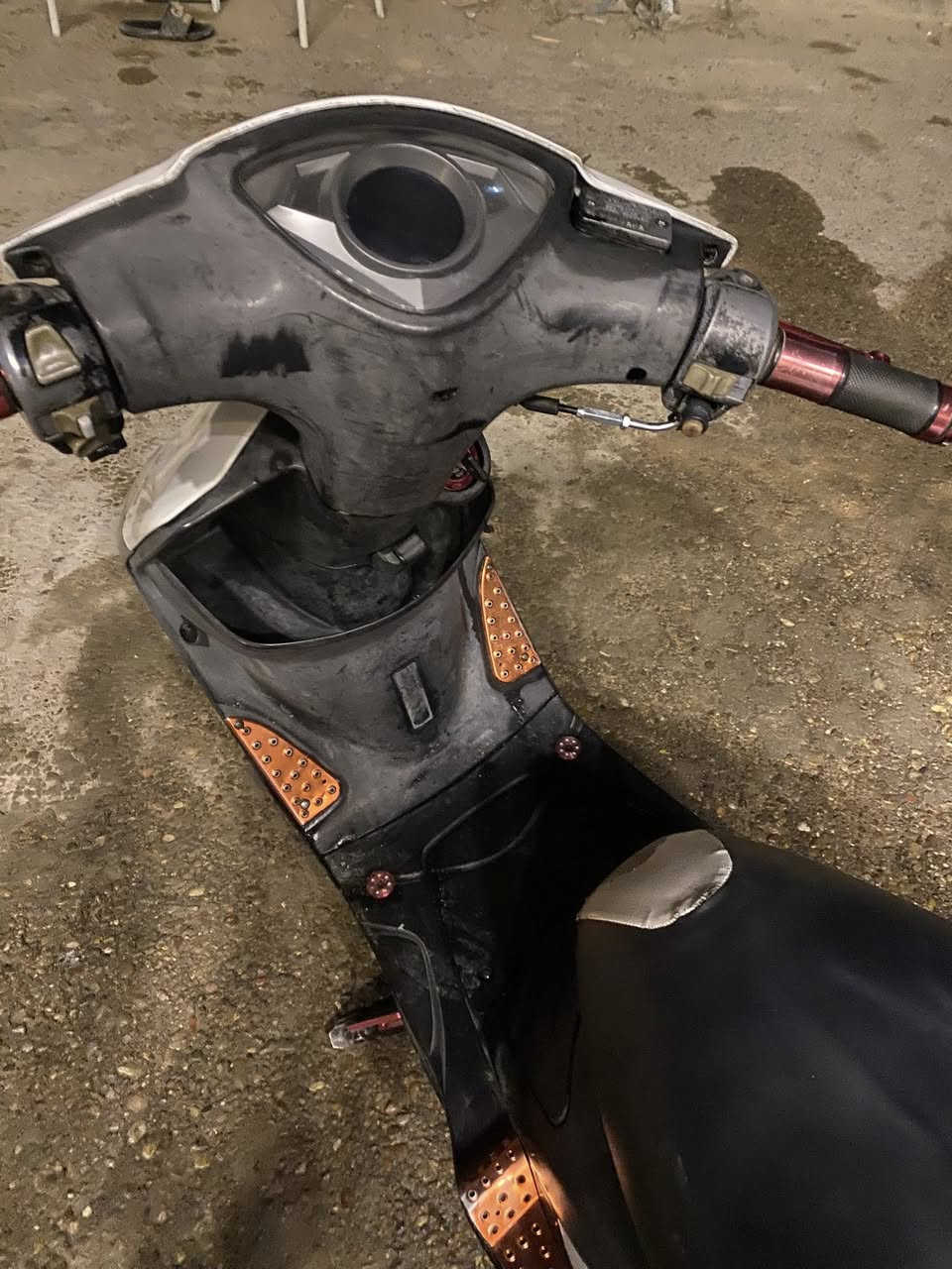 سلام عليكم ماكس عددلةة للبيعع
دراجة كلها بلادية كفرات ببلادية داخلل بلادي دراجة ملحة ملاحة كلش حلو ونضيف كشرها نضيف  

عليهها تزويد خير من اللهه

يدات بريك 

قبضات بانزينن 

دوساات 

قبق فلاويين 

ويلكب 

صدر امامي 

دبل خلفي 

استتاند صفح 

صالنصةة اف ام 

دشبول الكترونيي 

كهربائيات كلهه شغالةة شلع لايت عالي. ناصي  بك لايت 

دراجة. مكيينه خرسة شرط مكفولةة صوت نضوح تبخير قفل جنطة وقفل استيرن   

مكان بغداد دورة البعيثة 

السعر600 وبيها مجال 

‭0787 118 0370‬اتصال 

واتساب ***********
