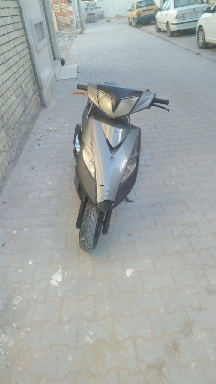 السلام عليكم 
للبيع دراجه ثعلب كفرات ختم واحد
هندر وسلف بوشه 58 
300 بيها مجال 
بغداد حي تونس 
رقمي وبيه واتساب ***********
