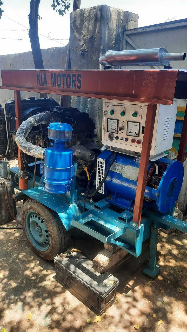 مولد كيا للبيع محرك كيا  ٣٠٠٠ وراس التوليد ٣٧.٥ كيفي نظيف شرط الشغل والحمل السعر  ١٩ ورقه وبيه مجال قليل العنوان ميسان قضاء المجر الكبير للإستفسار ***********   *********** ابو كرار
