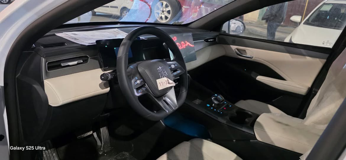 السلام عليكم 
عرضين گن بلاص وديستروير عددهن 10 موديل 2025
بدون لوحات

ديستروير سعر نهائي 19100 زيرو وضع شركة بدون لوحات 

گن بلاص داخل ابيض مرغوب 18800 زيرو وضع شركة بدون لوحات 

مكان السيديه 
رقمي ***********
