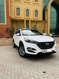 توسان ٢٠١٦ • ١٢٠ الف مايل • وارد امريكي