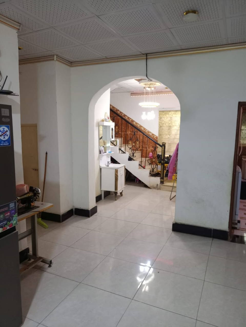 السلام عليكم بيت للبيع طابو ملك صرف المساحه 160 المكان ابي الخصيب نهر خوز يبعد ع السايدين الجوه 100 أو 150 متر السعر 90 مليون وقابل لتفاوض الاتصال على الرقم ***********
