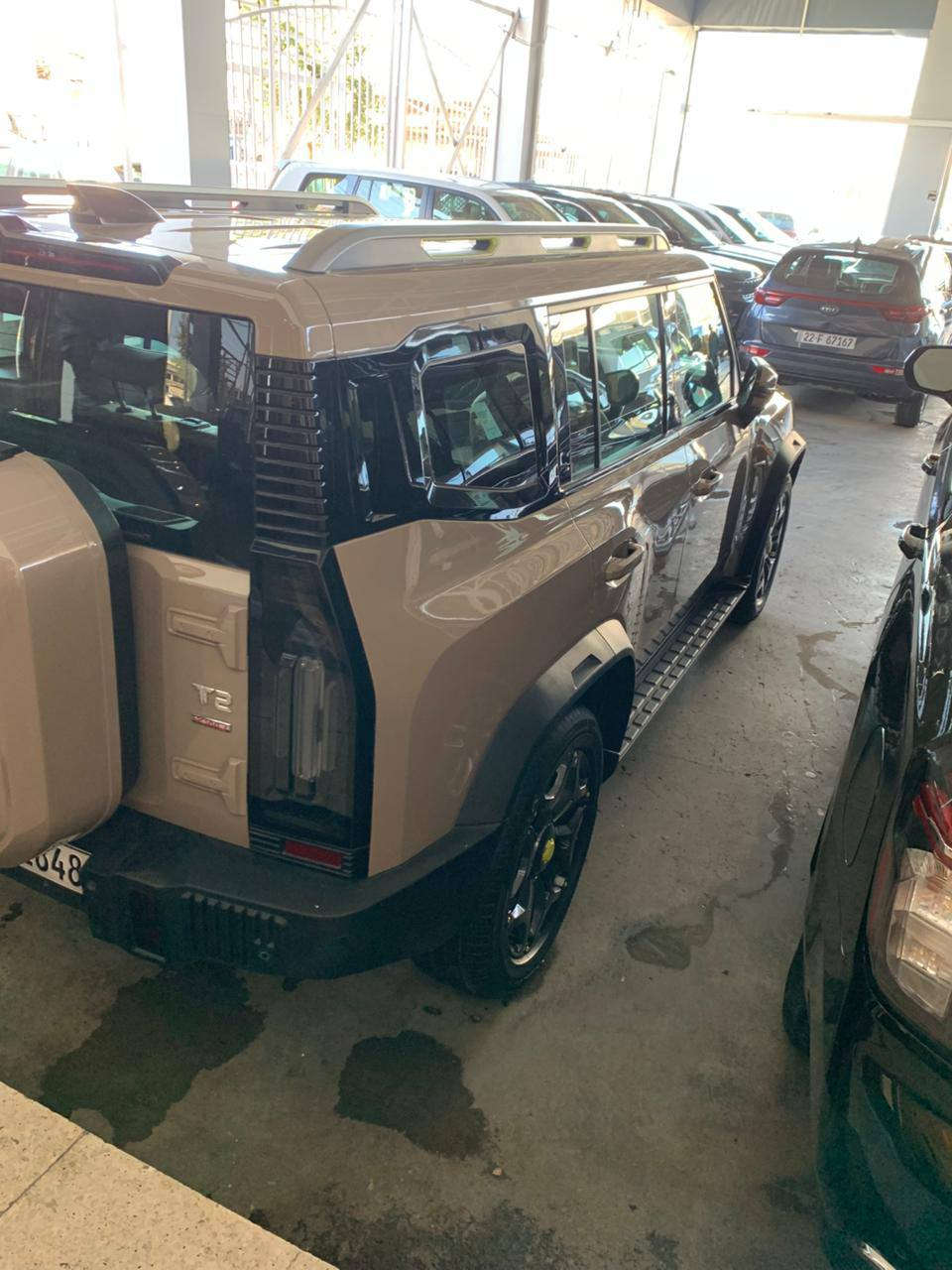 جيتور T2  موديل 2025
وكالة هارلم  رقم بغداد الجديد 

المواصفات 👇🏻: 
🔹بانوراما 
🔹حساسات امامي خلفي
🔹كامرات 360 
ماشيه 18 الف كيلو  متر 
🔹كشنات جلد 
🔹تبريد قطعتين 
🔹شاشة عرض حجم كبيرة 
🔹ثلاجة 
🔹تشغيل عن بعد وبصمة عدد 2 
🔹انعكاس الشاشة 
🔹منفذ 2 USB
🔹مصابيح LED كافة السيارة
🔹ناقل حركة 7 سرعات
🔹منفذ تايب سي
🔹اوامر وتحكمات صوتية
🔹مثبت سرعة 
🔹محرك 2000 تيربو اقتصادية بمعنة الكلمة
🔹داخل السيارة زيتوني رياضي وكشنات جلد رياضي
🔹نظام مراقبة ضغط الاطارات
🔹ضمان 6 سنوات للسيارة و10 سنوات للمكينة والكير 

مكان السيارة بغداد الكرخ 

***********
🔹
